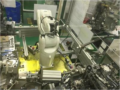 机械手自动组装设备